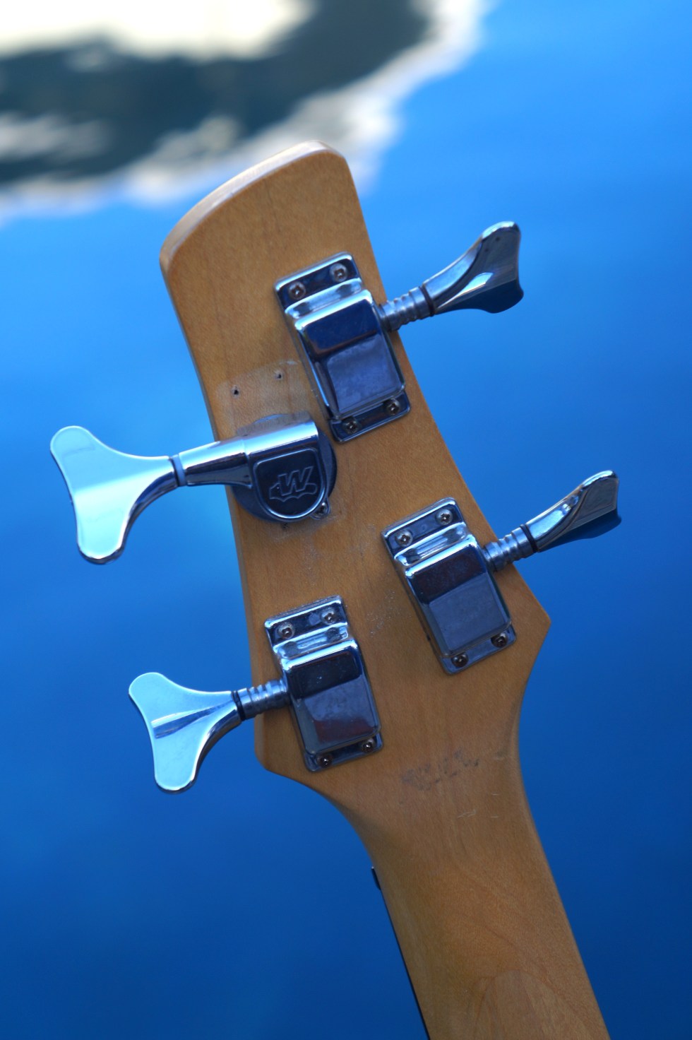 ibenez_4-string_hdstck-rear