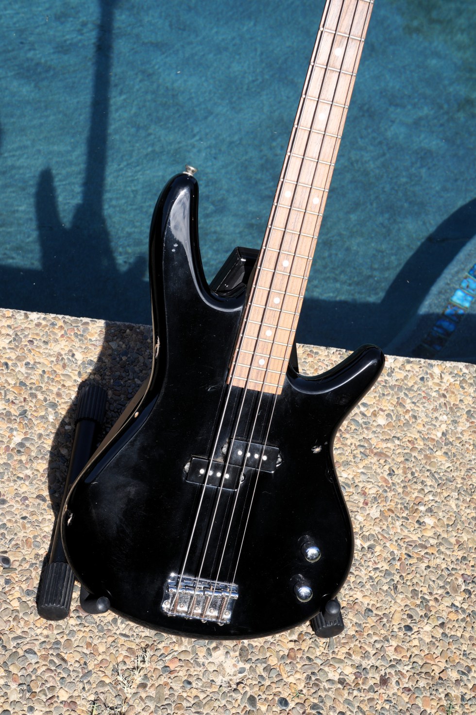 ibenez_4-string_stnd-plside