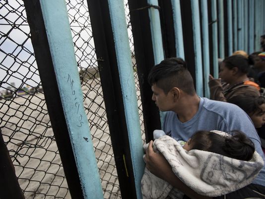636632000890539650-AP-Mexico-Migrant-Caravan-99594819
